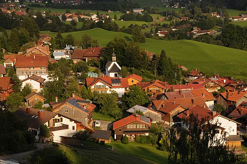 Kapelle aus der Luft Luftbild mit Kapelle